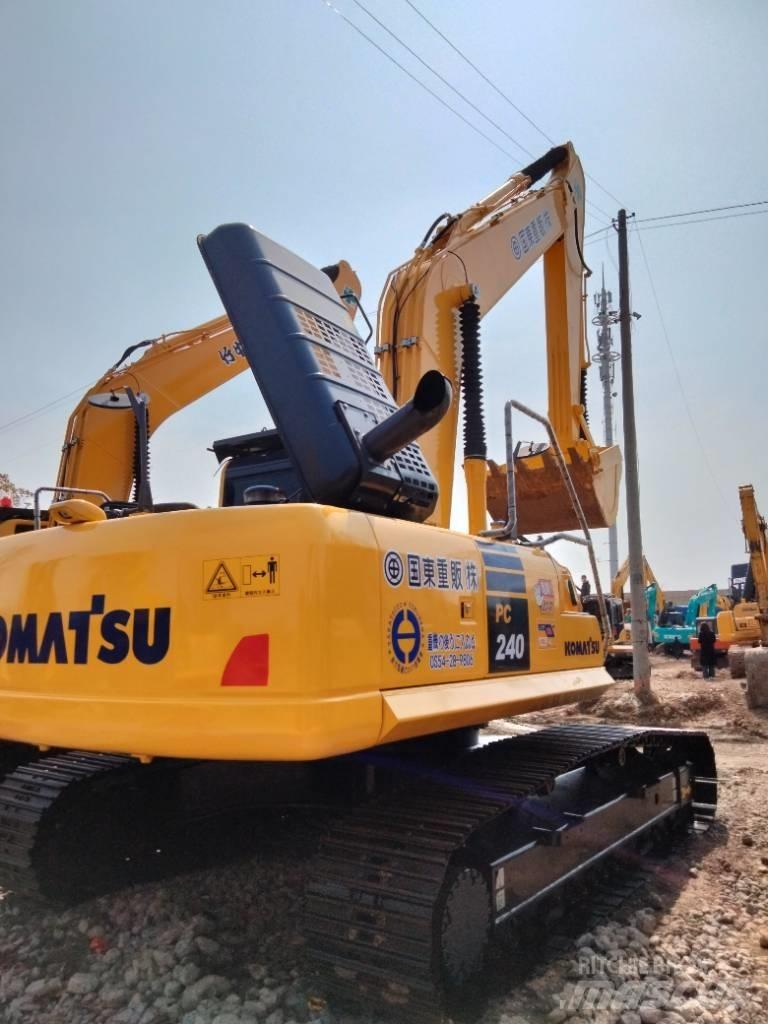 Komatsu PC 240 Kāpurķēžu ekskavatori