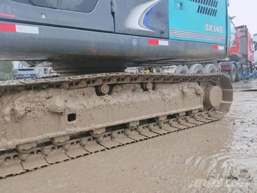 Kobelco SK 140 Kāpurķēžu ekskavatori