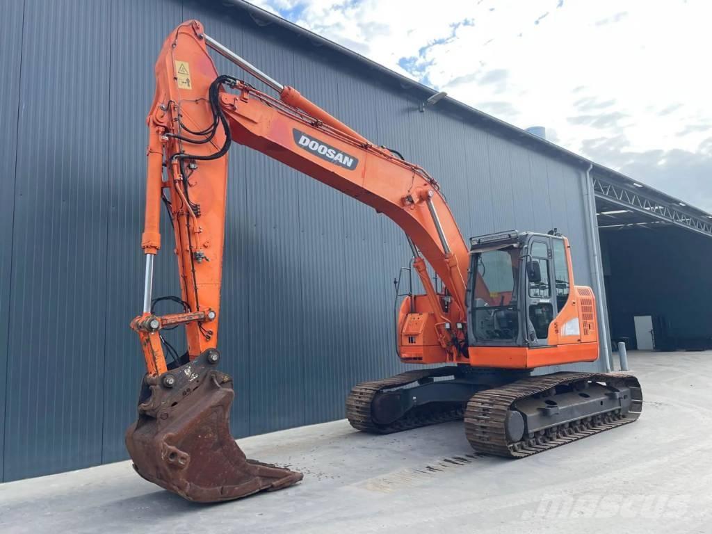 Doosan DX235LCR Kāpurķēžu ekskavatori