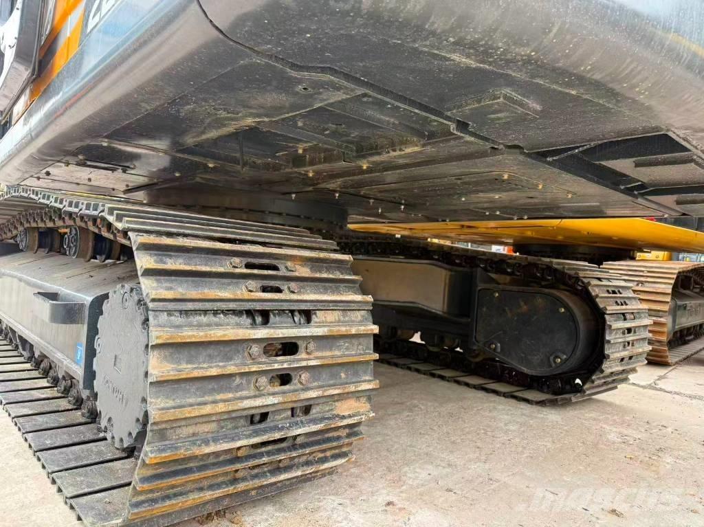 Hyundai R220LC-9S Vidēja lieluma ekskavatori 7 t - 12 t