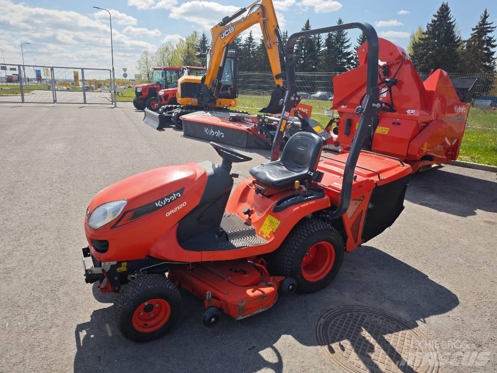 Kubota GR 2120 Mauriņa traktors