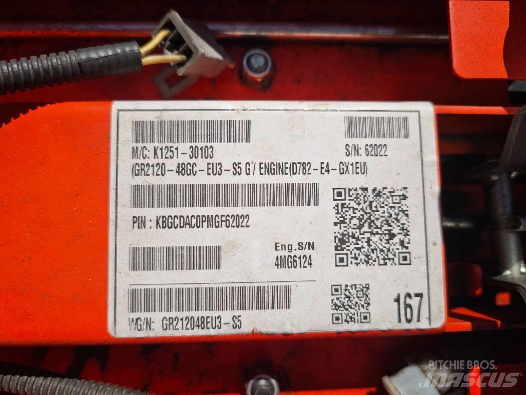 Kubota GR 2120 Mauriņa traktors