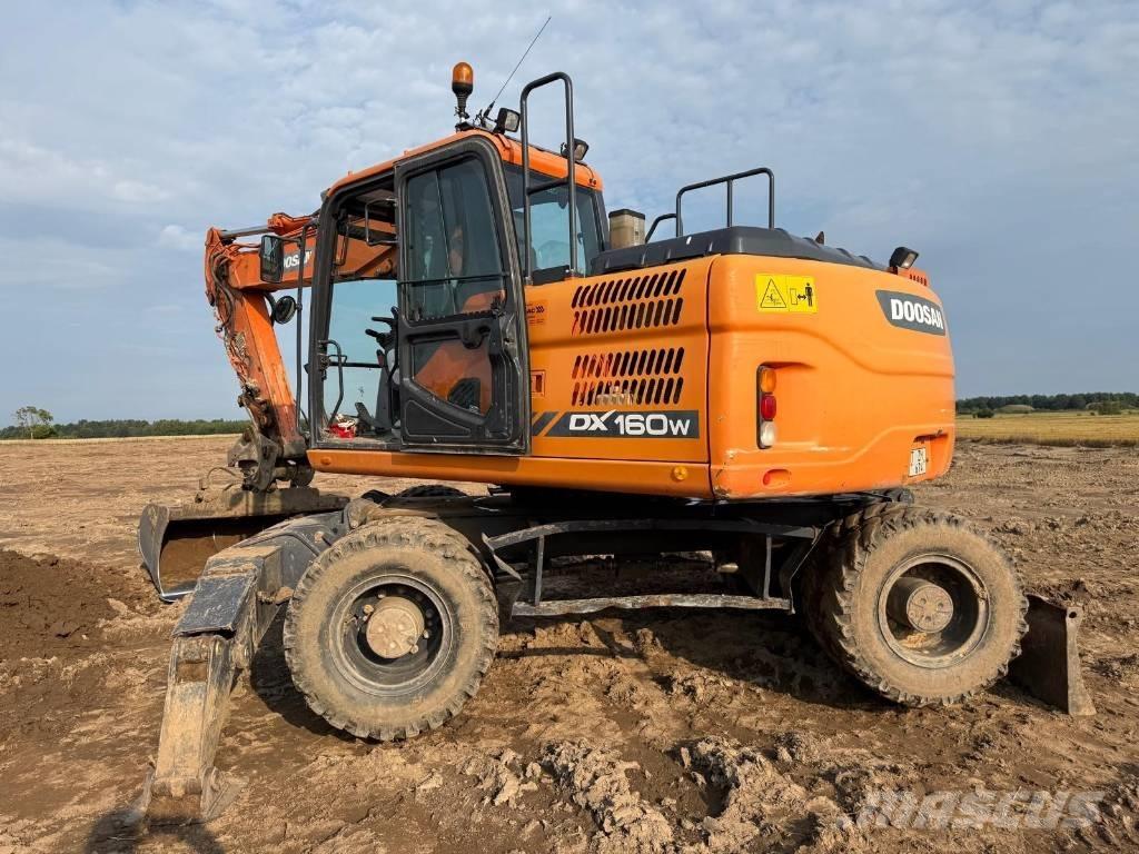 Doosan DX 160 W-3 Ekskavatori uz riteņiem