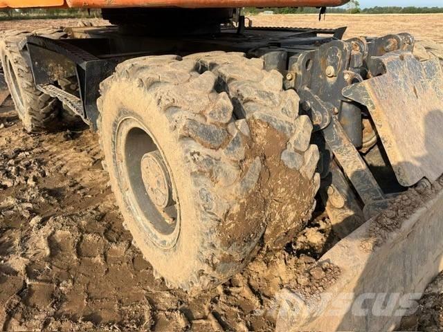 Doosan DX 160 W-3 Ekskavatori uz riteņiem