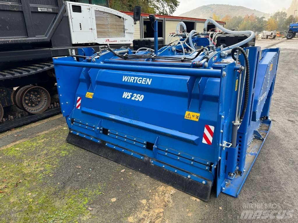 Wirtgen WS250 Asfalta dzesēšanas iekārtas