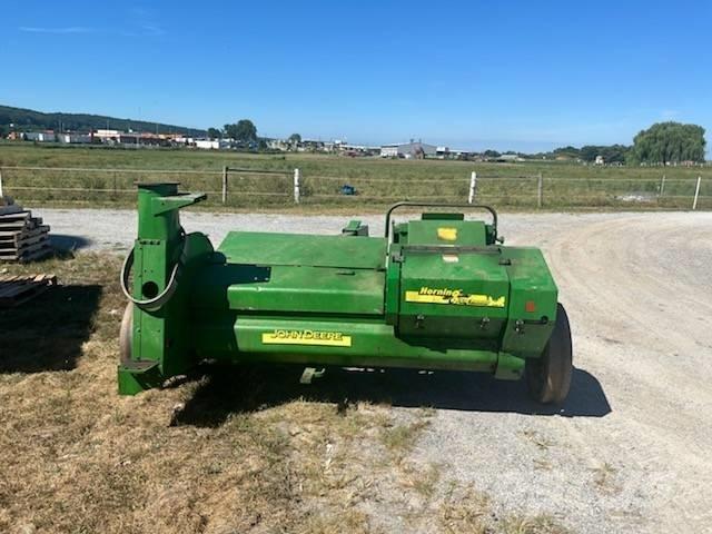 John Deere 3950 Zāles smalcinātāji