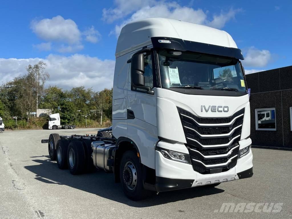 Iveco AS350X50YFS Šasija ar kabīni