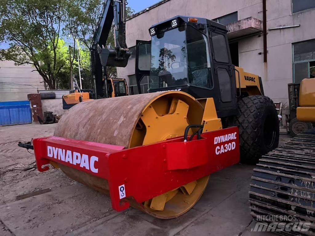 Dynapac CA 30 D Vienvalča grunts veltņi