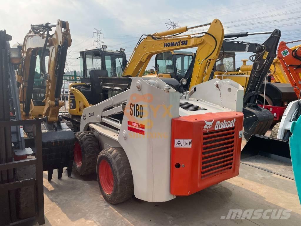Bobcat S180 Lietoti riteņu kompaktiekrāvēji