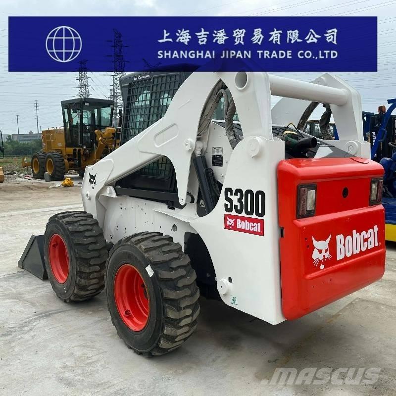 Bobcat S 300 Lietoti riteņu kompaktiekrāvēji