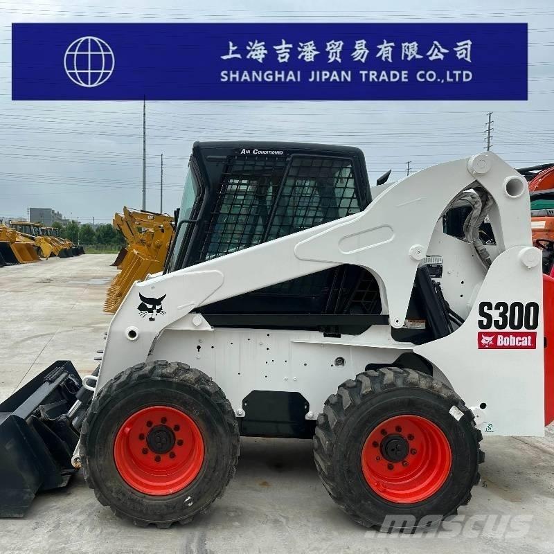 Bobcat S 300 Lietoti riteņu kompaktiekrāvēji