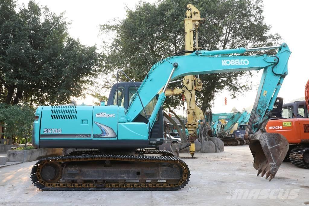 Kobelco SK 130 LC Kāpurķēžu ekskavatori