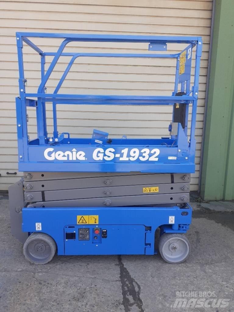 Genie GS 1932 Šķerveida pacēlāji