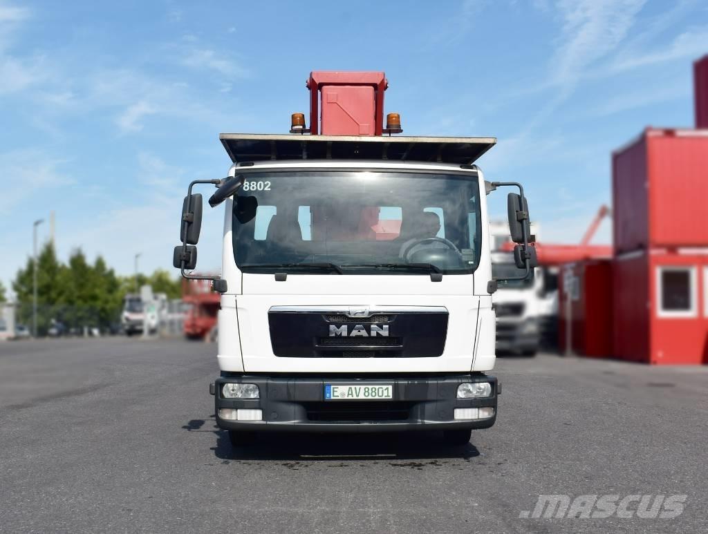 Ruthmann T 330 Pacēlāji uz automašīnas bāzes