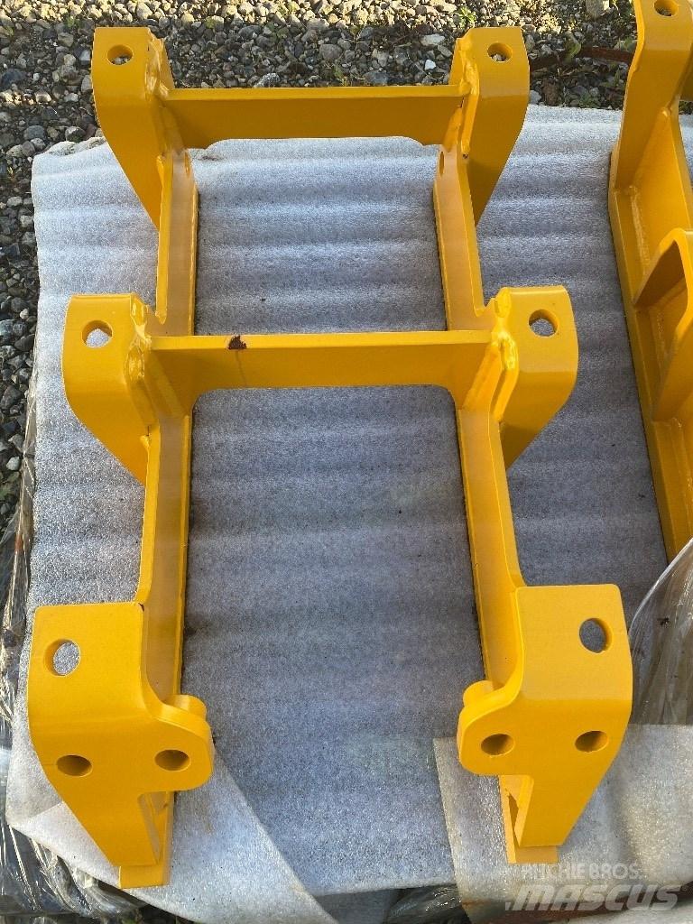 Komatsu D65PX Kāpurķēžu buldozeri