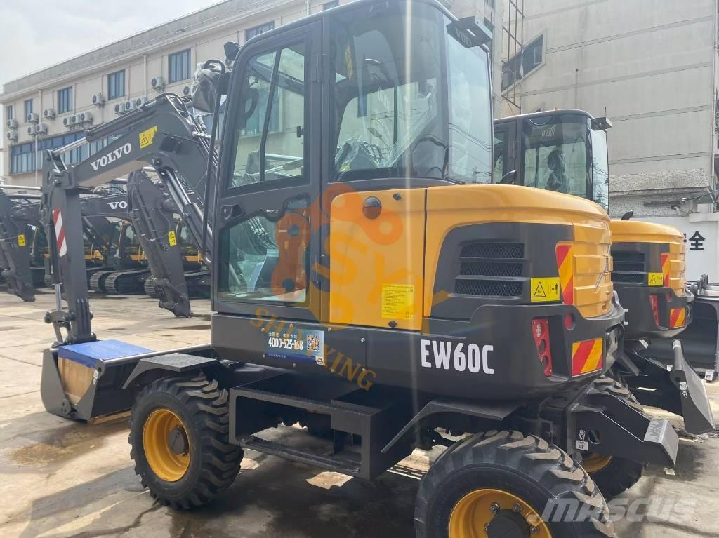 Volvo EW 60w vs Kāpurķēžu ekskavatori