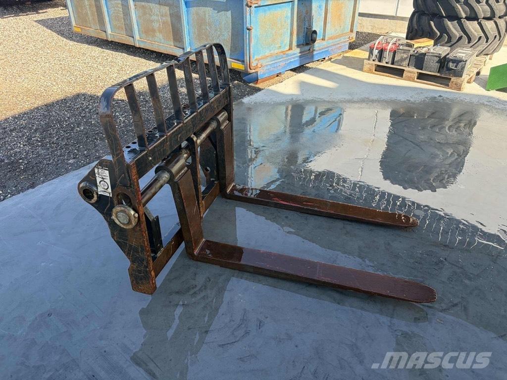 Manitou Pallegafler Teleskopiskie manipulatori