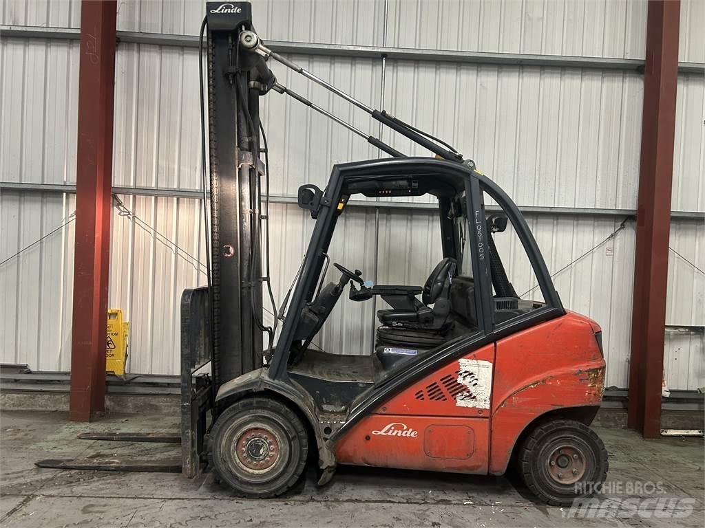 Linde H30D Tehnika ar dīzeļa dzinēju