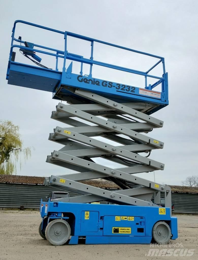 Genie GS 3232 Šķerveida pacēlāji