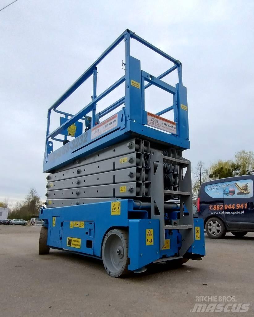 Genie GS 3232 Šķerveida pacēlāji