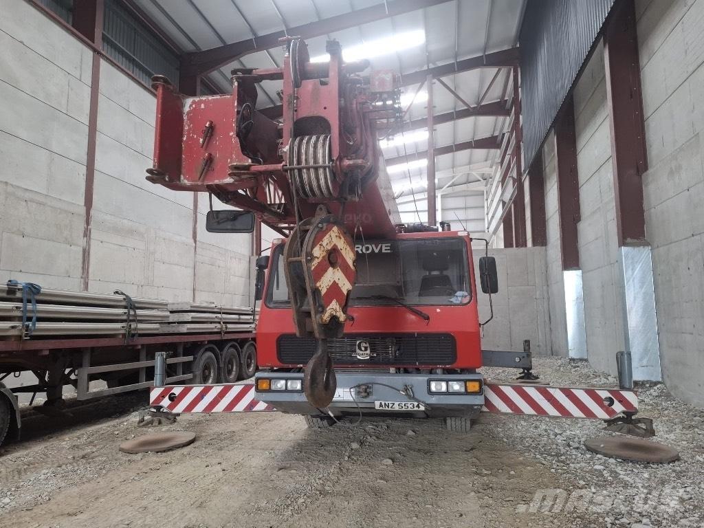 Grove 3050 Visurgājēji celtņi