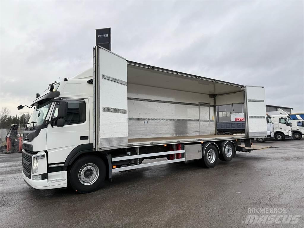 Volvo FM380 6x2 Furgons