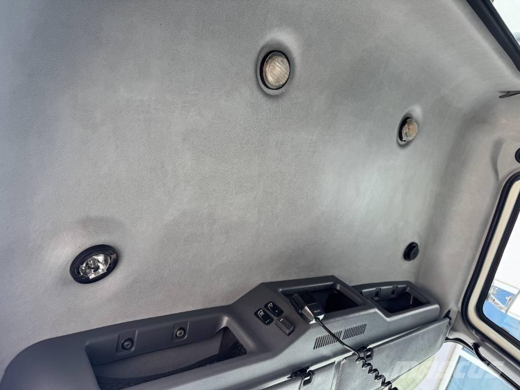 Mack GU713 Pašizgāzējs