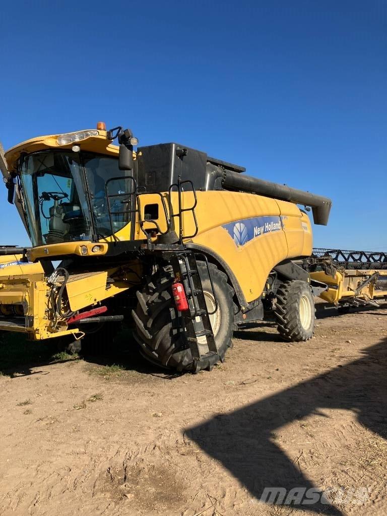 New Holland CX 8080 Ražas novākšanas kombaini