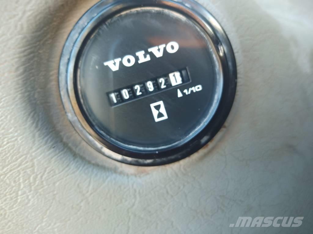 Volvo EWR 150 E Ekskavatori uz riteņiem