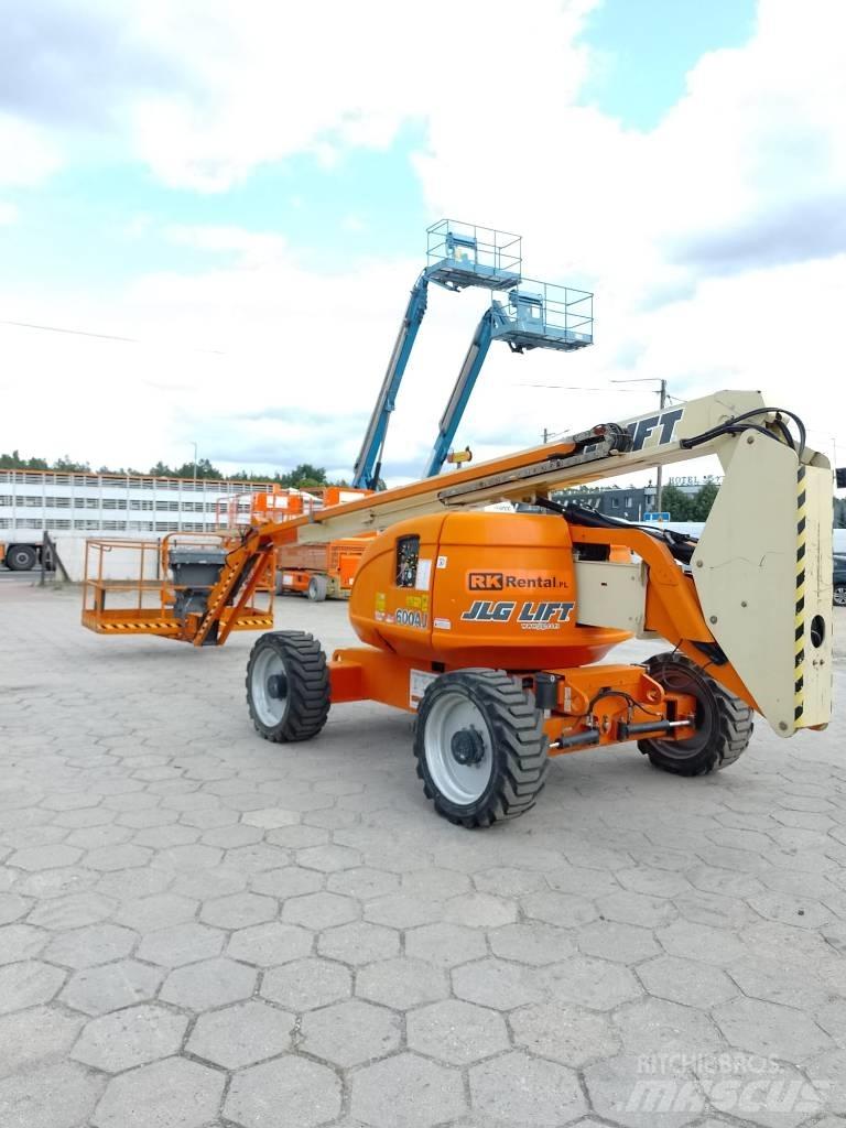 JLG 600 AJ Strēles pacēlāji