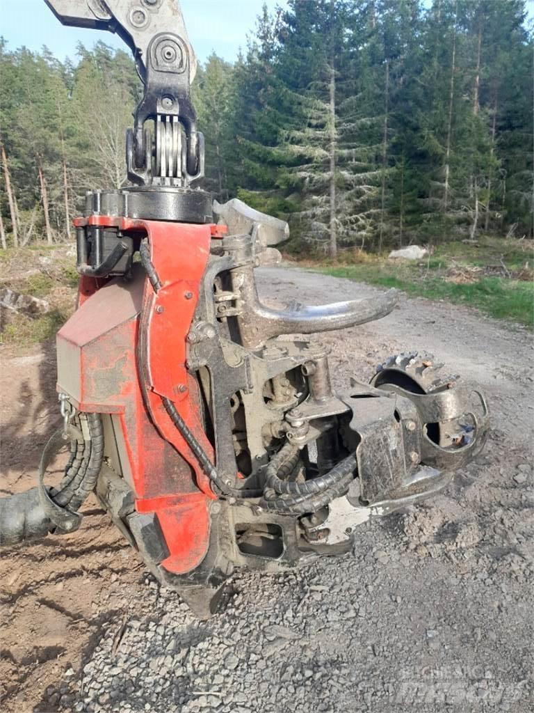 Komatsu C93 Hārvesteru kausi