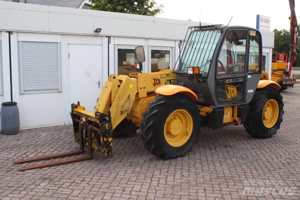 JCB 530-70 Teleskopiskie manipulatori