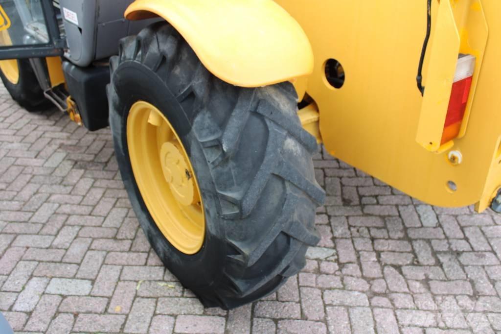 JCB 530-70 Teleskopiskie manipulatori