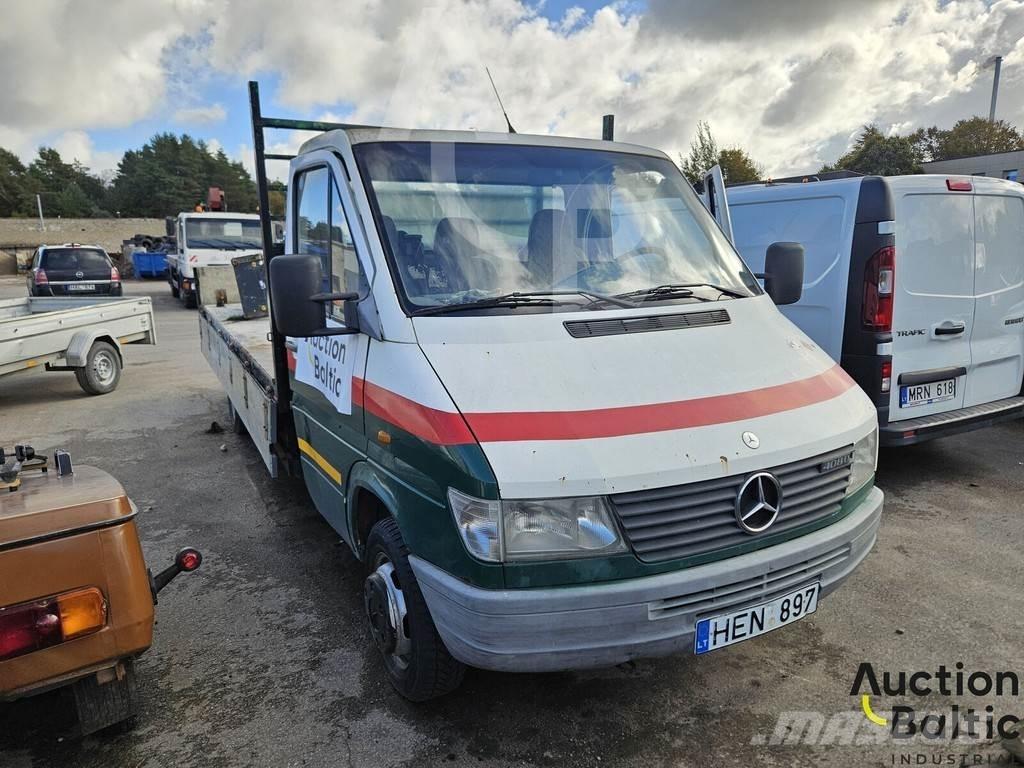 Mercedes-Benz 408 Vieglais kravas automobilis/izkraušana no sāniem