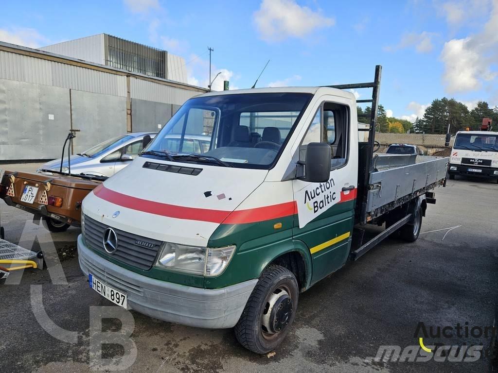 Mercedes-Benz 408 Vieglais kravas automobilis/izkraušana no sāniem