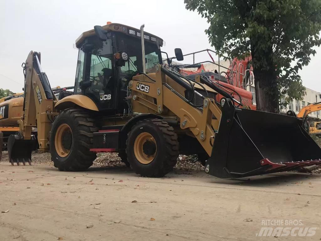 JCB 3 CX Ekskavatori-iekrāvēji