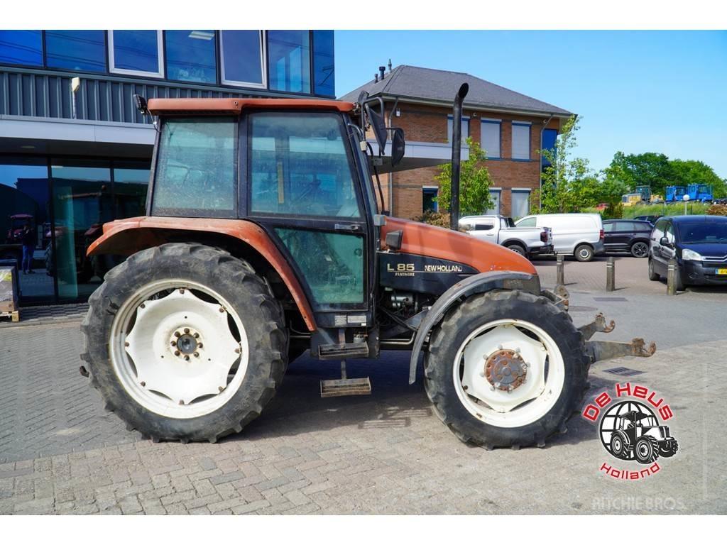 New Holland L85 Traktori