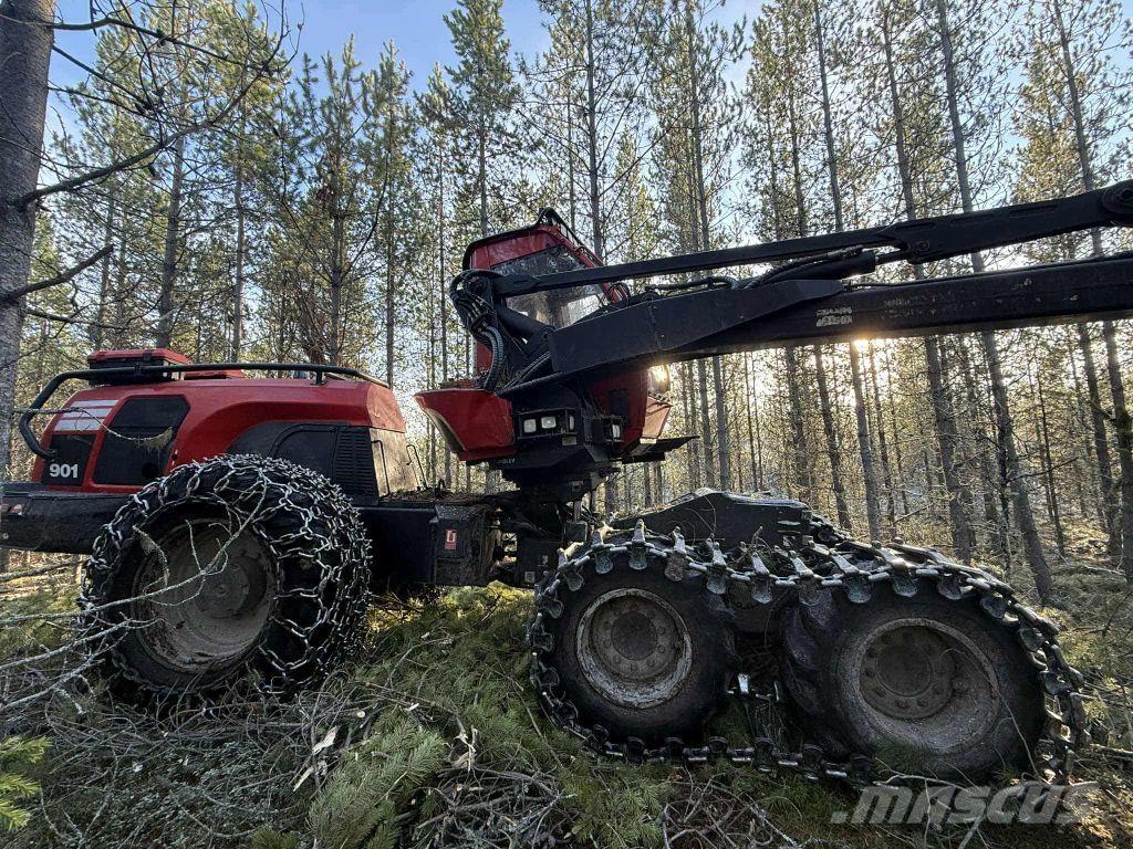 Komatsu 901 Harvesteri