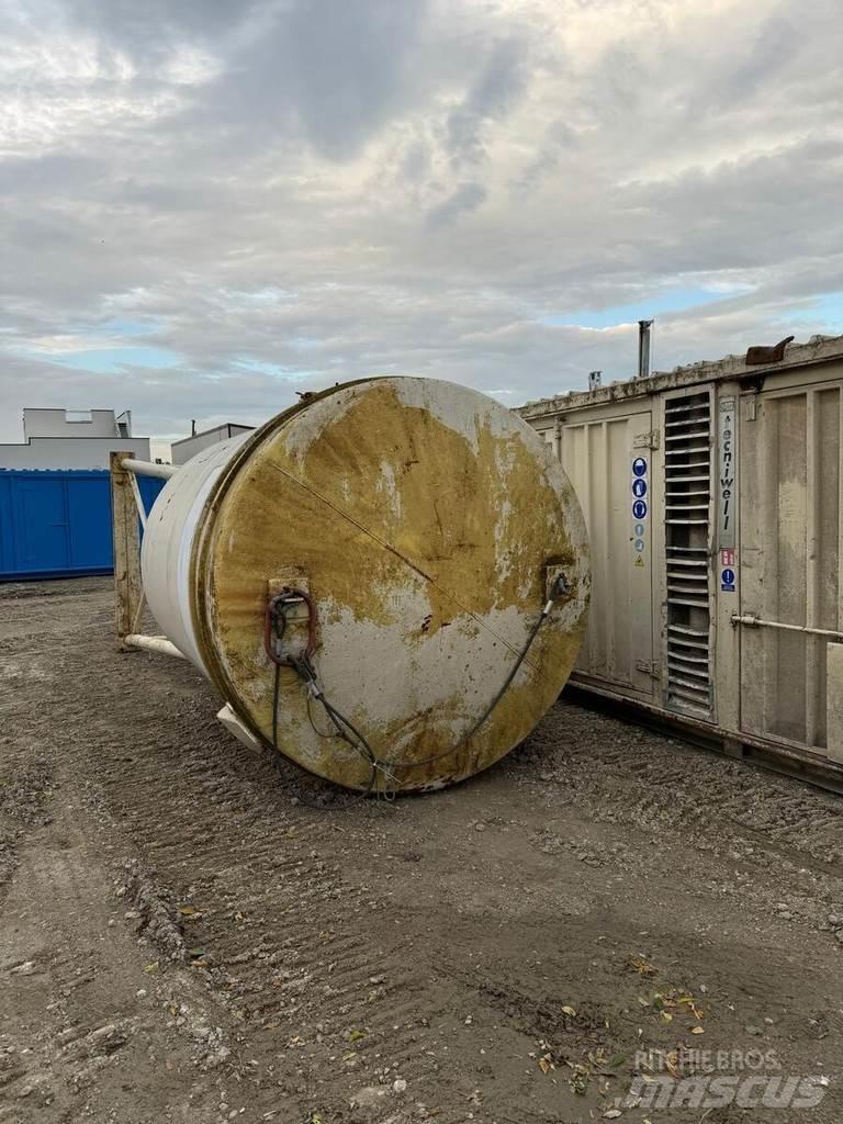  Silo 18 m3 Tvertņu izkraušanas aprīkojums