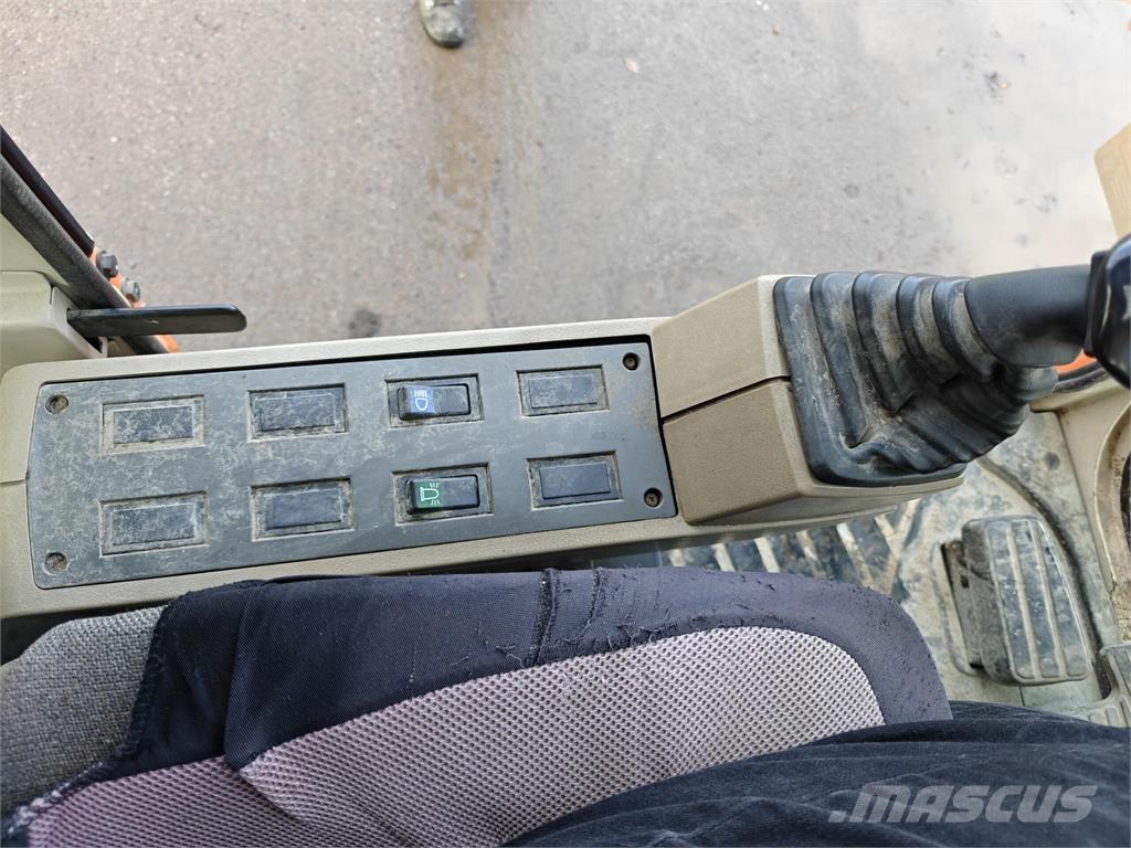 Daewoo 140 LC-V Kāpurķēžu ekskavatori