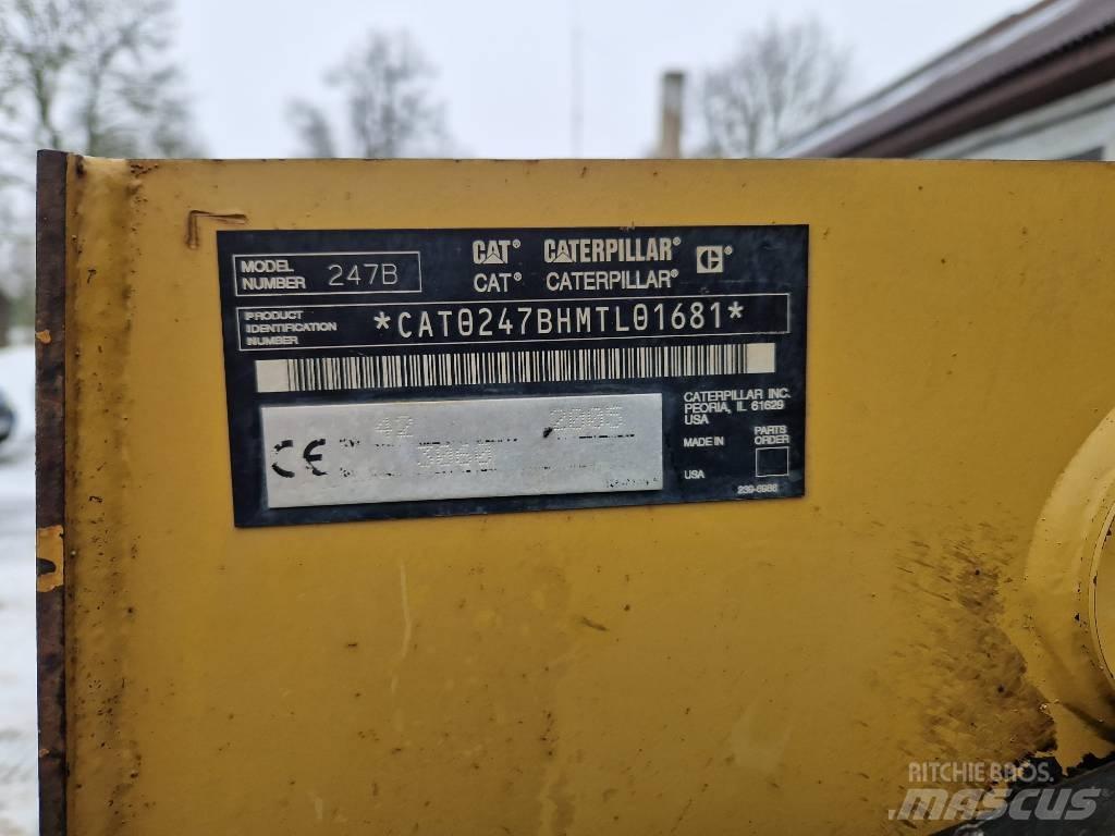 CAT 247 B Kāpurķēžu iekrāvēji