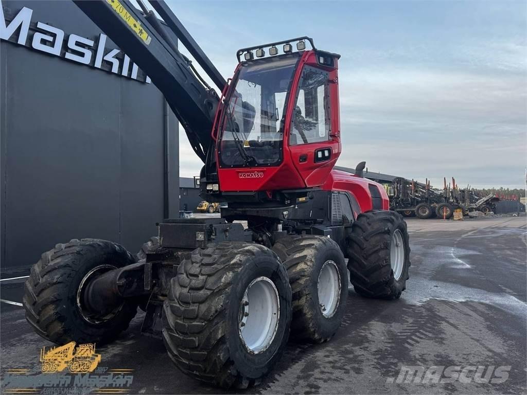 Komatsu 911 Harvesteri