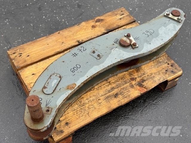 Liebherr BUCKET LINK Strēles un kausi