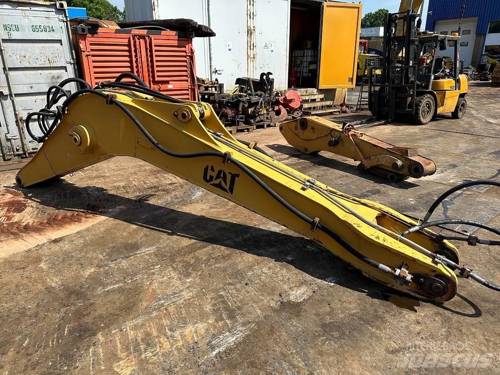 CAT 214 B FT boom Ekskavatori uz riteņiem