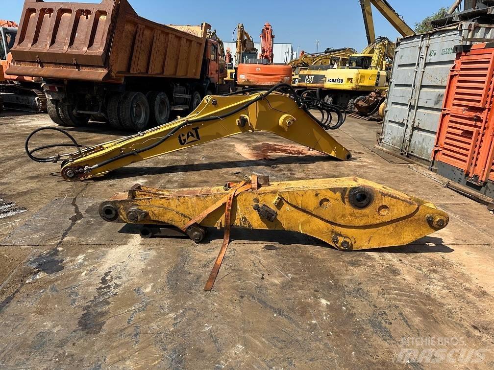 CAT 214 B FT boom Ekskavatori uz riteņiem