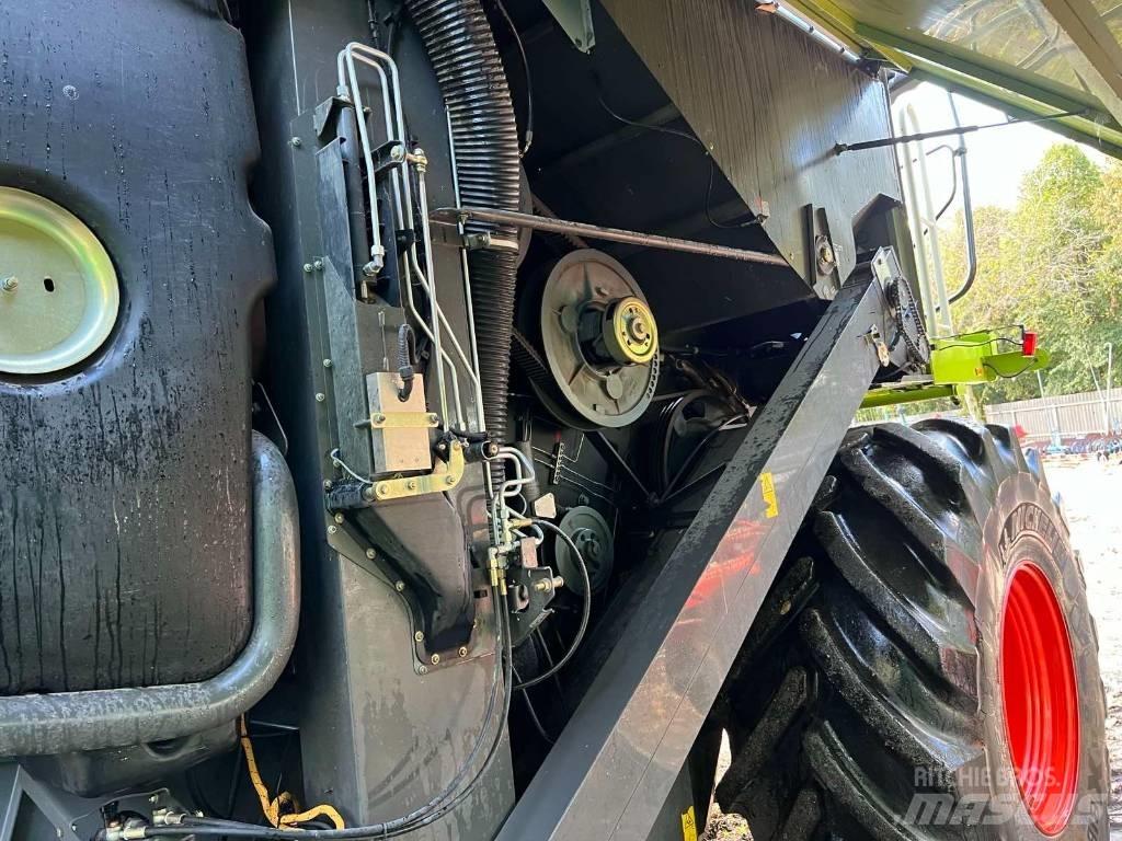 CLAAS 750 Ražas novākšanas kombaini