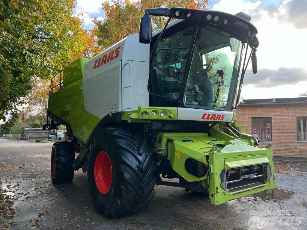 CLAAS 750 Ražas novākšanas kombaini