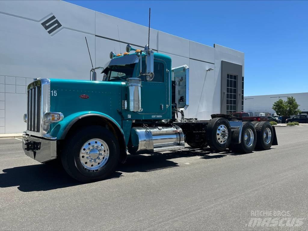 Peterbilt 388 Vilcēji