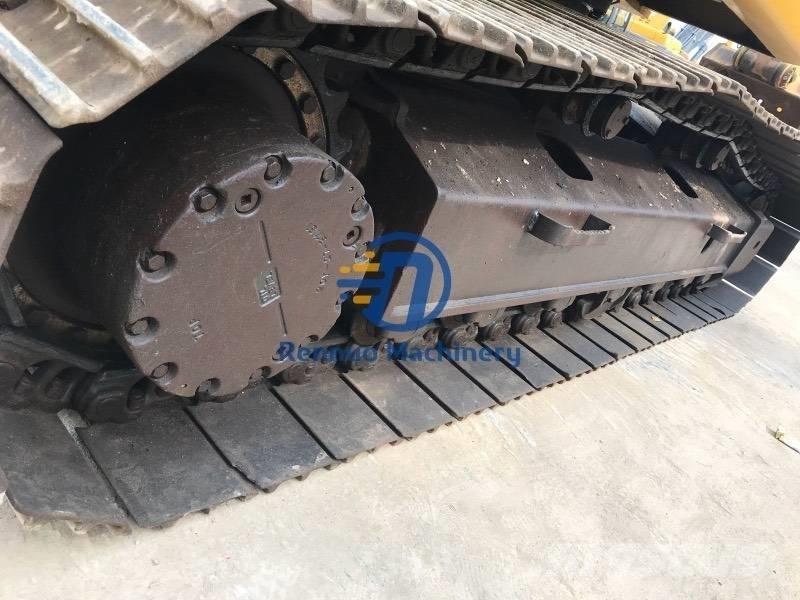 Komatsu PC200-7 Kāpurķēžu ekskavatori
