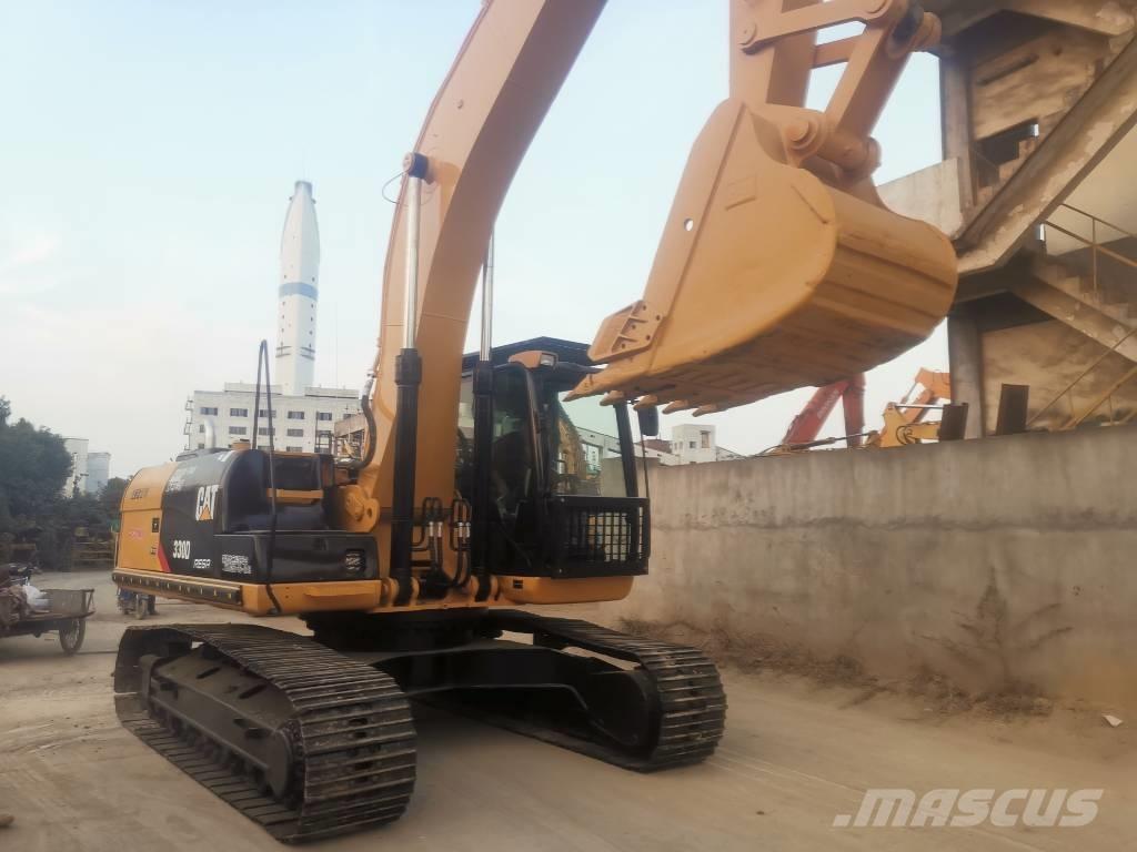 CAT 330 D Kāpurķēžu ekskavatori